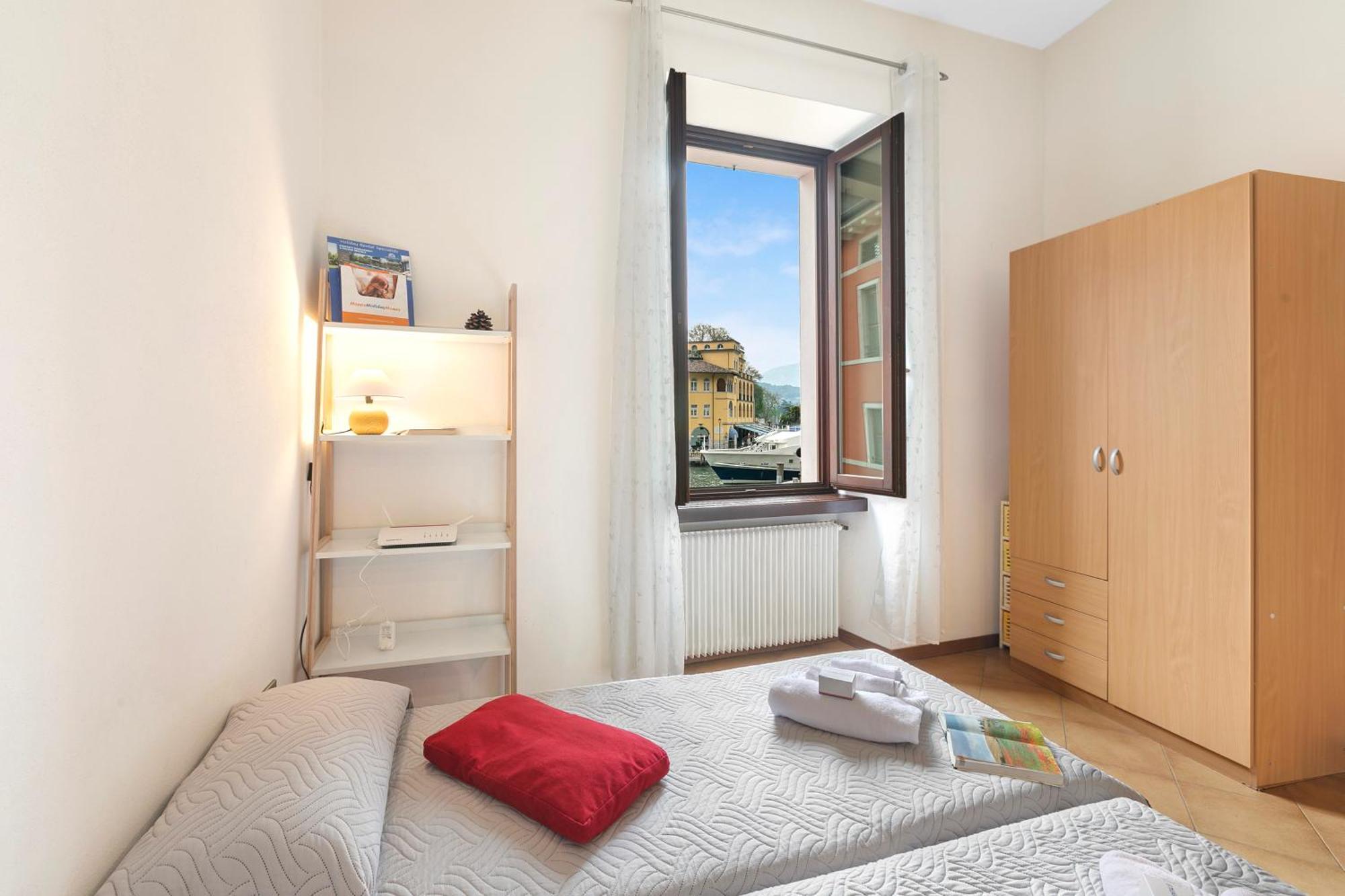 Lake View Historical Center Apartment - Happy Rentals Рива-дель-Гарда Екстер'єр фото