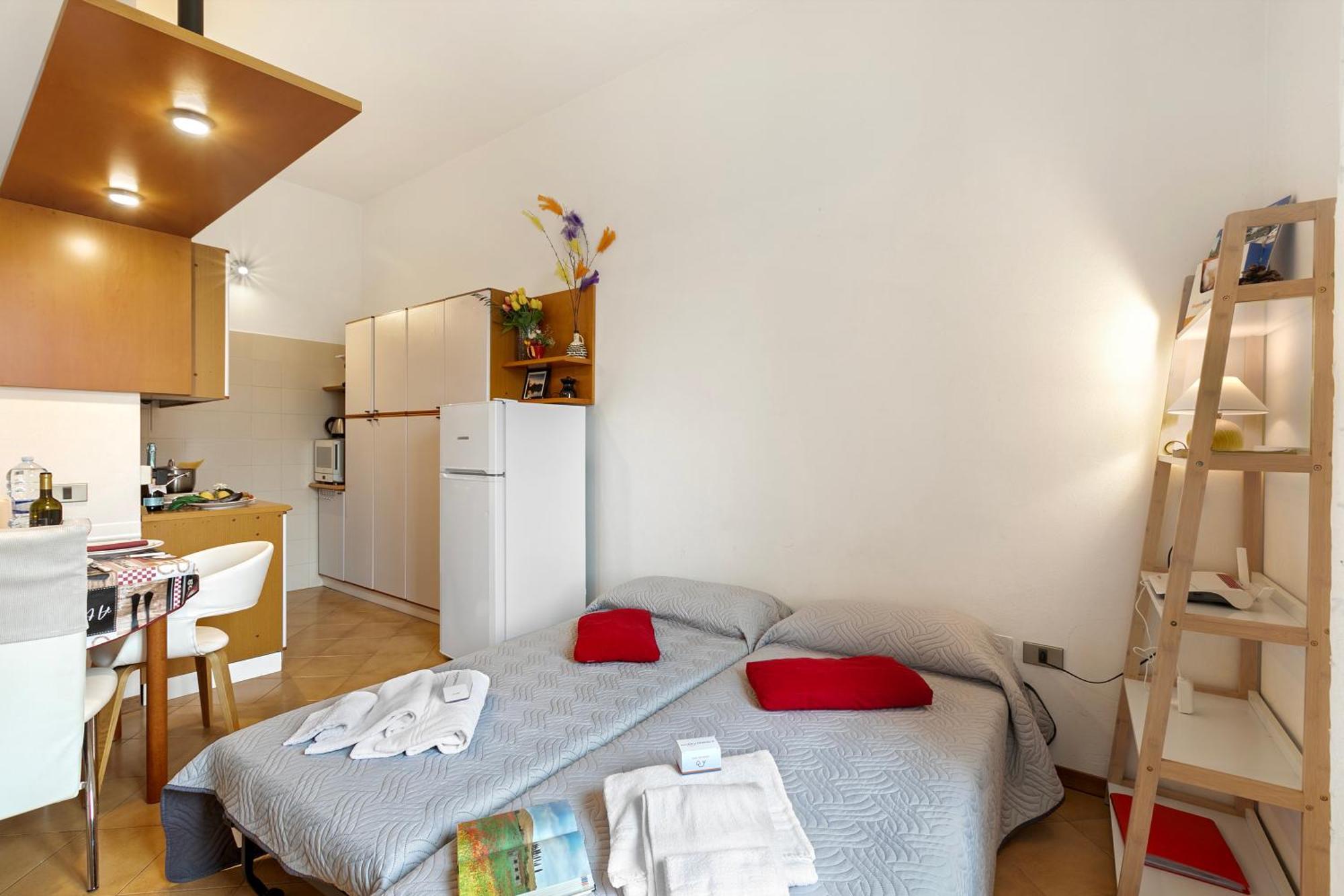 Lake View Historical Center Apartment - Happy Rentals Рива-дель-Гарда Екстер'єр фото